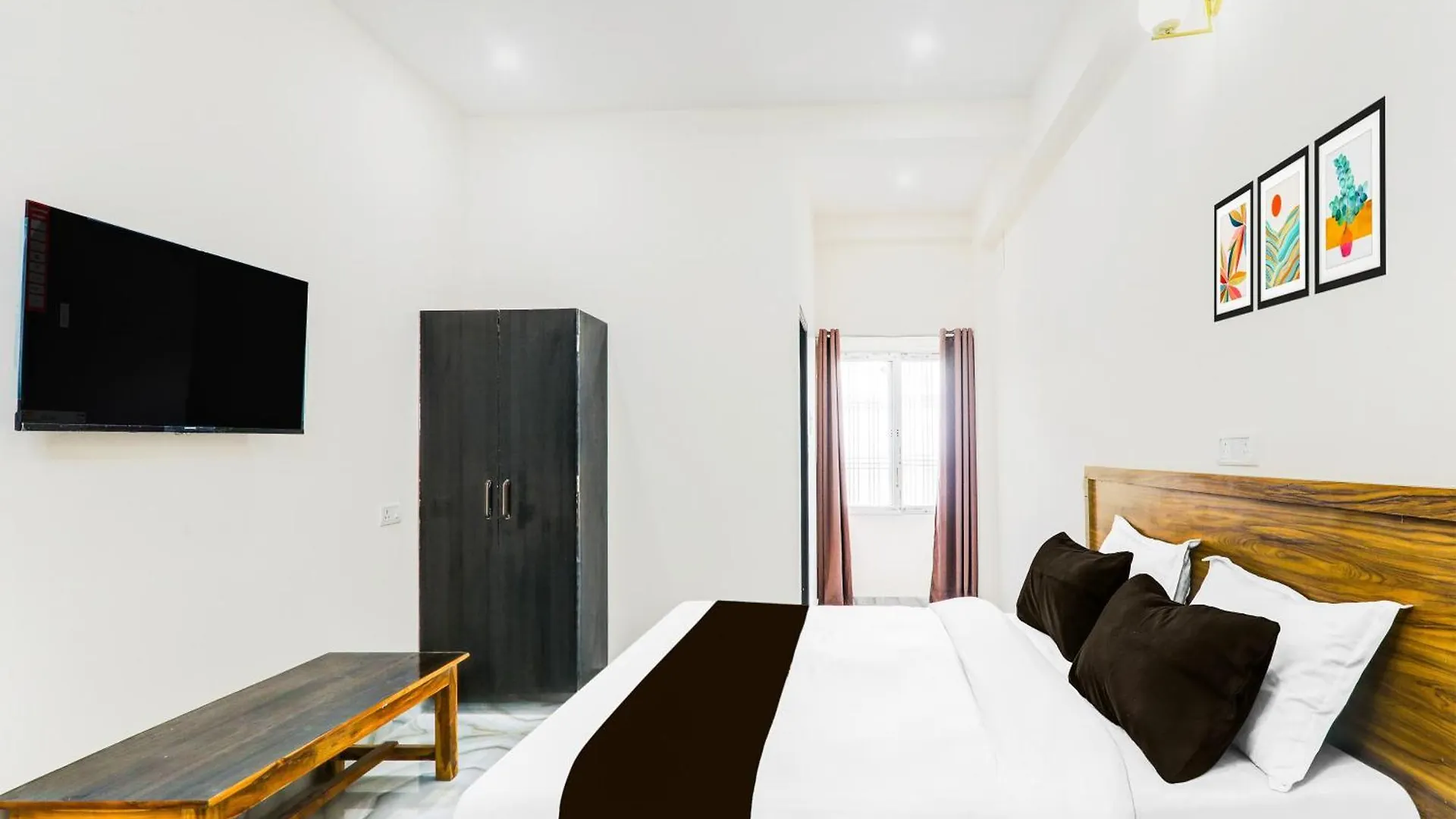 Hotel Super Collection O Karaudi Marg Chittaipur Varanasi Kakarmatha