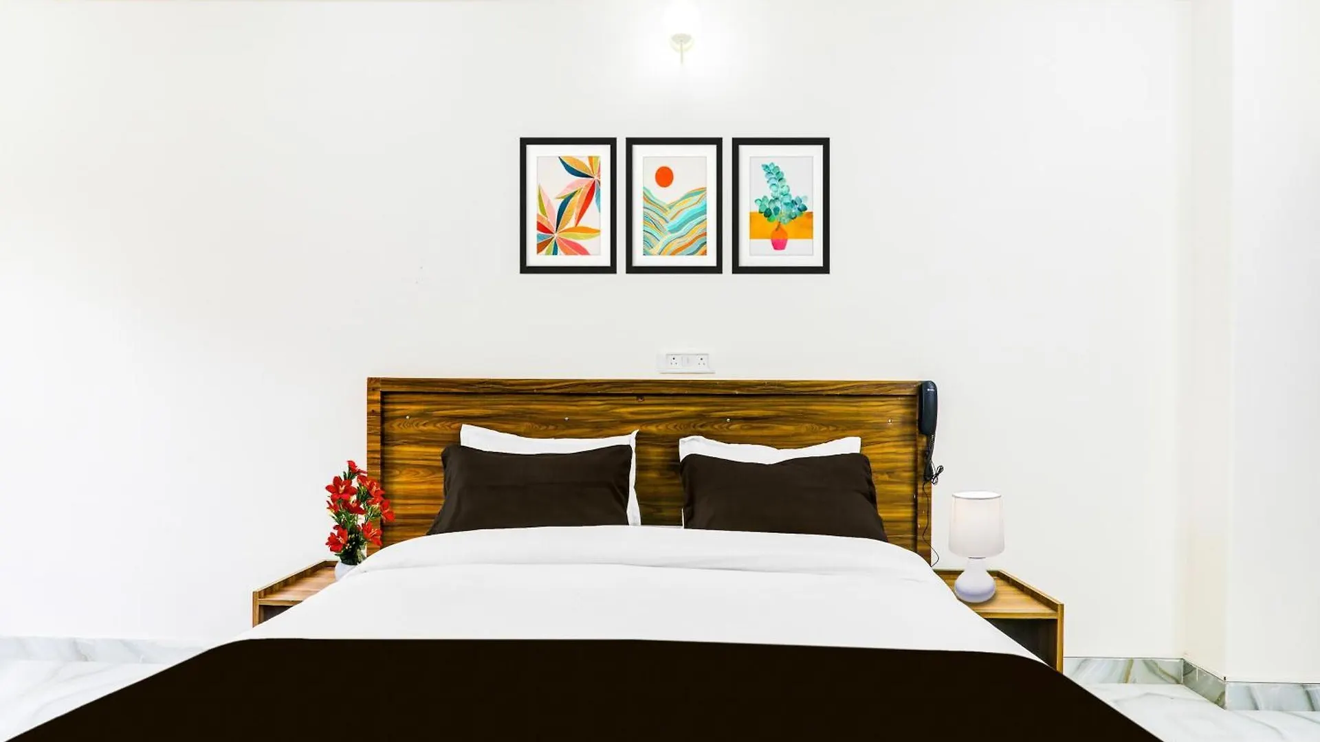 Hotel Super Collection O Karaudi Marg Chittaipur Varanasi Kakarmatha